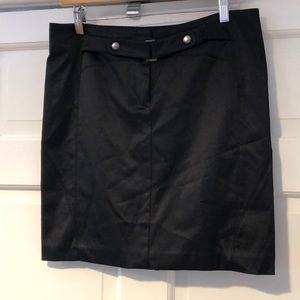 bebe Black Shiny Silver Buckle Pencil Skirt Sz 10